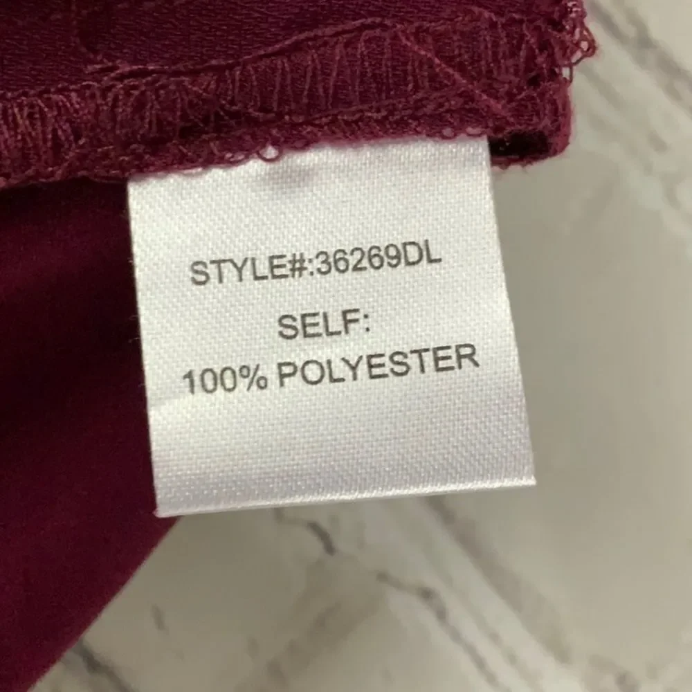 Skies Are Blue Bell Sleeve Blouse Small Burgundy Crochet Lace V-Neck Tie Top